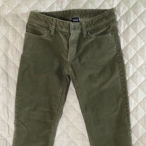Patagonia Organic Cotton Everyday Cords - EUC - Earthy Green, Size 28